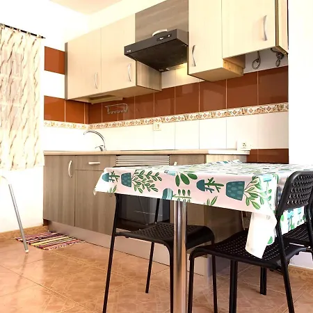 Appartement Two Bedroom In Los Cristianos Colina Ii *